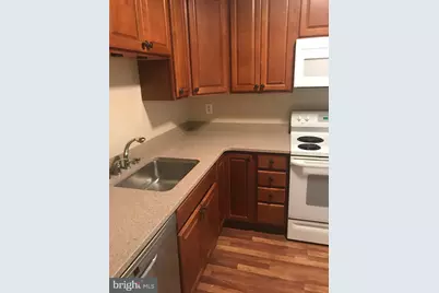 621 Center Street #104, Herndon, VA 20170 - Photo 24