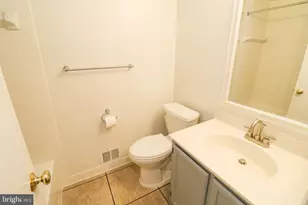 5933 Grisby House Ct, Centreville, VA 20120 - Photo 18