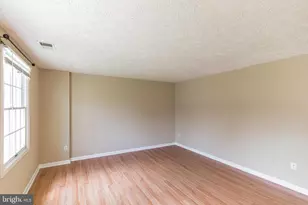 6302 Betsy Ross Ct, Centreville, VA 20121 - Photo 6