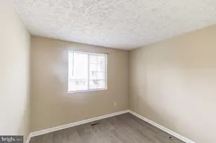 6302 Betsy Ross Ct, Centreville, VA 20121 - Photo 22