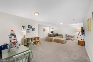 9730 Rolling Ridge Dr, Fairfax Station, VA 22039 - Photo 44