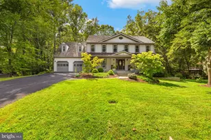 9730 Rolling Ridge Dr, Fairfax Station, VA 22039 - Photo 2