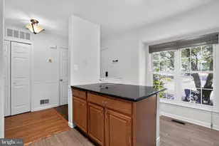 5926 Gunther Ct, Centreville, VA 20120 - Photo 14