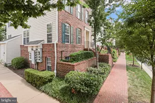 8846 Ashgrove House Ln, Vienna, VA 22182 - Photo 40
