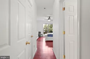 8846 Ashgrove House Ln, Vienna, VA 22182 - Photo 12