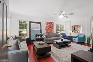 8846 Ashgrove House Ln, Vienna, VA 22182 - Photo 2
