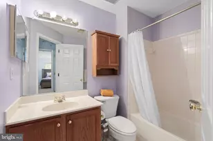 8846 Ashgrove House Ln, Vienna, VA 22182 - Photo 20