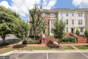 8846 Ashgrove House Ln, Vienna, VA 22182 - Photo 1