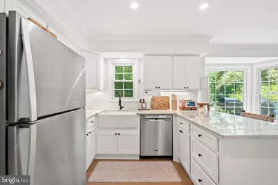 11300 Timberline Drive, Oakton, VA 22124 - Photo 18