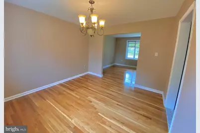 8121 Edmonton Court, Springfield, VA 22152 - Photo 6