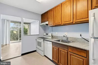 2059 Huntington Avenue #311, Alexandria, VA 22303 - Photo 4