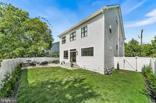 8006 Fort Hunt Rd, Alexandria, VA 22308 - Photo 36