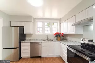 14421 Saguaro Pl, Centreville, VA 20121 - Photo 8