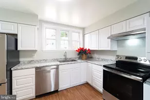 14421 Saguaro Pl, Centreville, VA 20121 - Photo 10