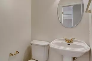 5257 Winter View Dr, Alexandria, VA 22312 - Photo 20
