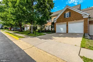 5257 Winter View Dr, Alexandria, VA 22312 - Photo 2