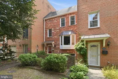 6924 McLean Park Manor Court, McLean, VA 22101 - Photo 1