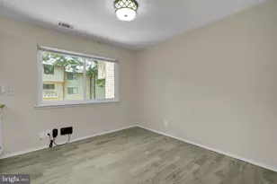 2665 Glengyle Dr, Vienna, VA 22181 - Photo 12