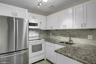 2665 Glengyle Dr, Vienna, VA 22181 - Photo 8