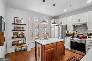 3683 Madison View Ln, Falls Church, VA 22041 - Photo 10