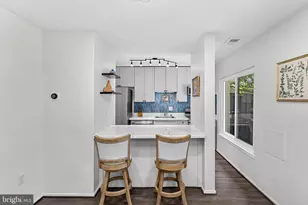 11082 Saffold Way, Reston, VA 20190 - Photo 14
