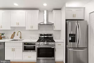 8004 Chanute Pl, Falls Church, VA 22042 - Photo 30