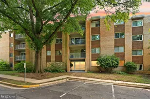 8004 Chanute Pl, Falls Church, VA 22042 - Photo 6
