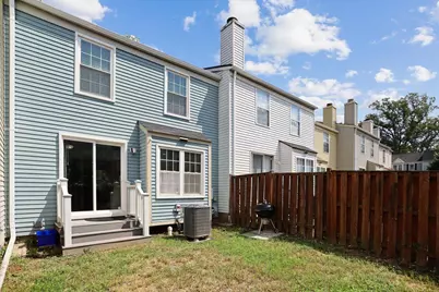 2984 Braxton Wood Court, Fairfax, VA 22031 - Photo 2