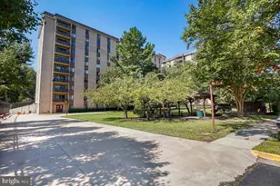 3101 S Manchester St, Falls Church, VA 22044 - Photo 2