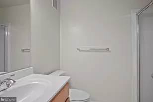 1509 North Point Dr, Reston, VA 20194 - Photo 10