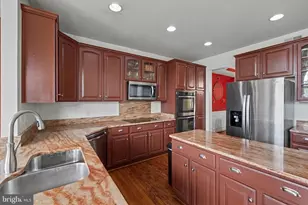 7660 Henry Knox Dr, Lorton, VA 22079 - Photo 16