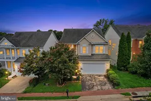 7660 Henry Knox Dr, Lorton, VA 22079 - Photo 2