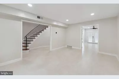 6008 Waterbury Court, Springfield, VA 22152 - Photo 2