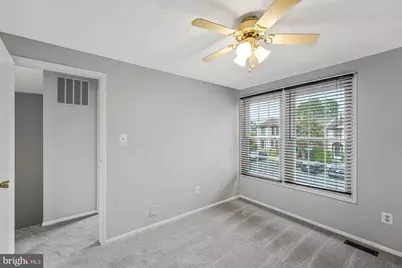 8025 Tyson Oaks Circle, Vienna, VA 22182 - Photo 12