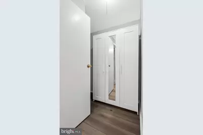 8025 Tyson Oaks Circle, Vienna, VA 22182 - Photo 20