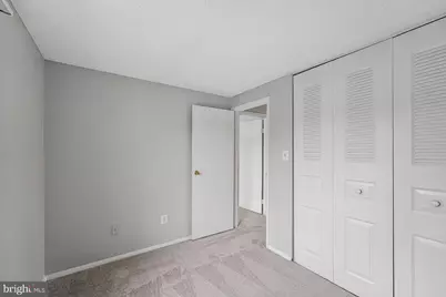 8025 Tyson Oaks Circle, Vienna, VA 22182 - Photo 10