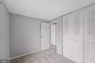 8025 Tyson Oaks Cir, Vienna, VA 22182 - Photo 10