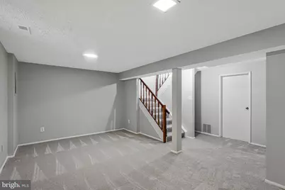 8025 Tyson Oaks Circle, Vienna, VA 22182 - Photo 26