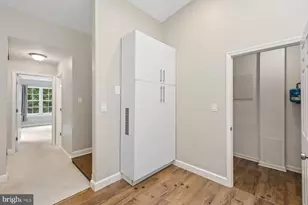 7507 Ashby Ln, Alexandria, VA 22315 - Photo 10