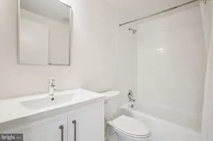 11571 Shadbush Ct, Reston, VA 20191 - Photo 14