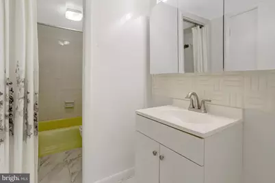 6137 Leesburg Pike #506, Falls Church, VA 22041 - Photo 16
