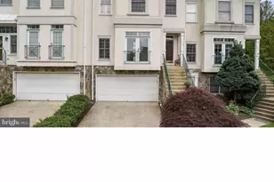 4018 Dogberry Ln, Fairfax, VA 22033 - Photo 2
