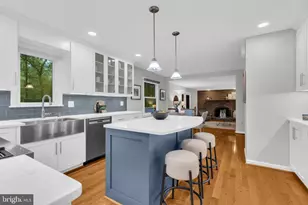 9900 Shady Cove Dr, Fairfax Station, VA 22039 - Photo 4