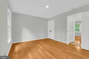9900 Shady Cove Dr, Fairfax Station, VA 22039 - Photo 32