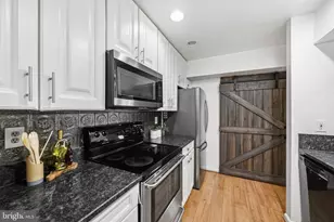 3377 Lakeside View Dr, Falls Church, VA 22041 - Photo 18
