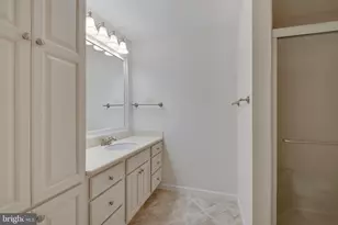 2025 Post Rd, Vienna, VA 22181 - Photo 18