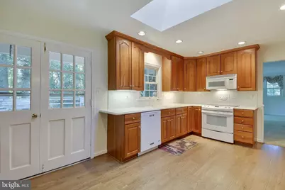 2025 Post Road, Vienna, VA 22181 - Photo 14