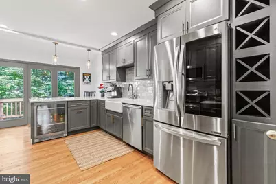 6154 Wellington Commons Drive, Alexandria, VA 22310 - Photo 6