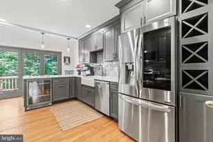 6154 Wellington Commons Dr, Alexandria, VA 22310 - Photo 6