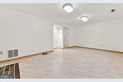 7384 Hallcrest Drive, McLean, VA 22102 - Photo 34